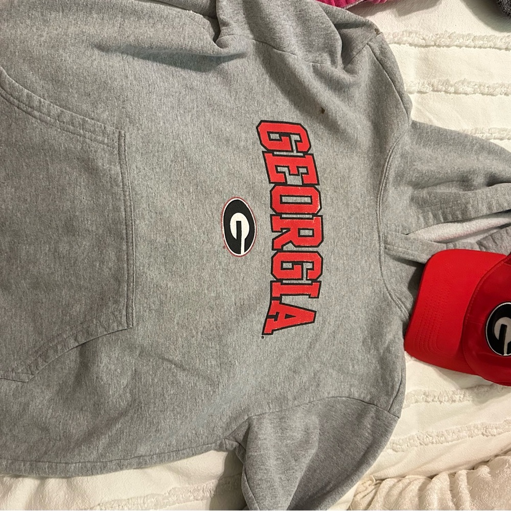 Georgia hoodie Kids Large 14/16 (Genuine Stuff) & Nike red Georgia hat